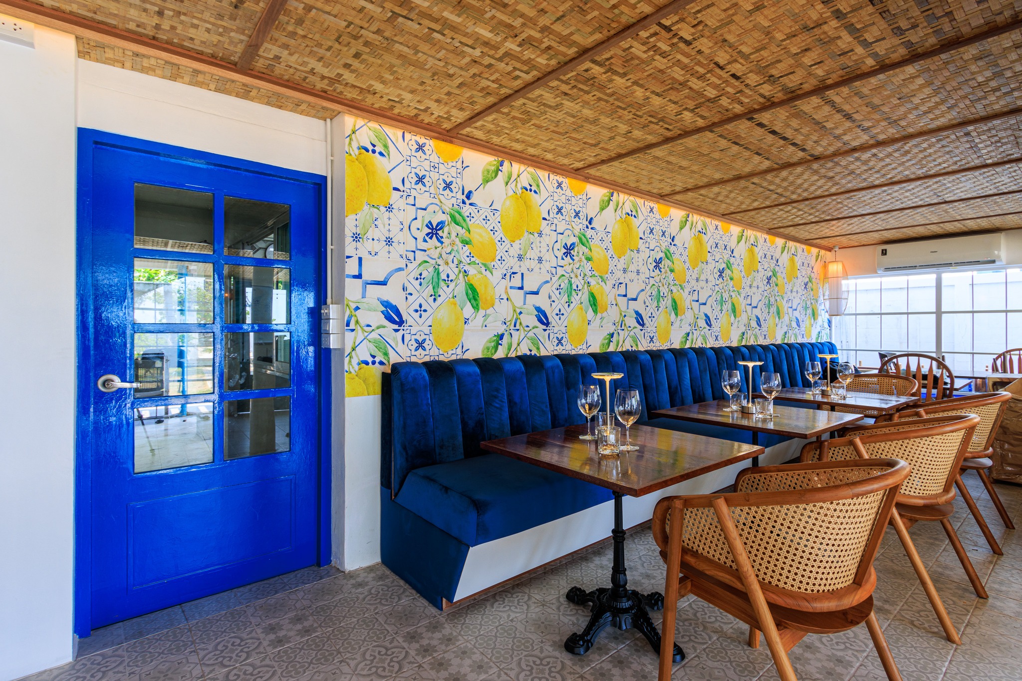 Daddy Deli Beach House View